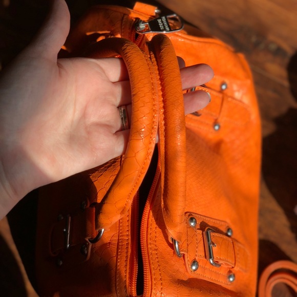 ❌SOLD❌Steve Madden Mini Duffel - Picture 4 of 8